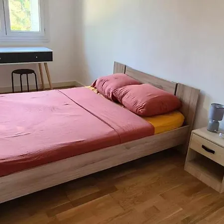 60 M2 *